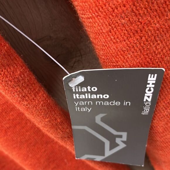 Sarah Spencer Orange Crew Neck Sweater - Picture 10 of 12